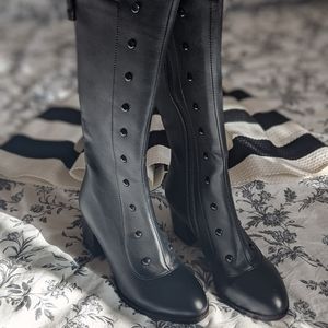Black boots 2 3/4" heels